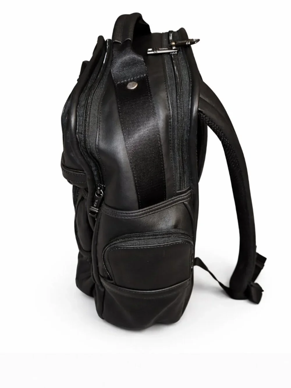 TUMI Alpha 3 Leather Brief Pack